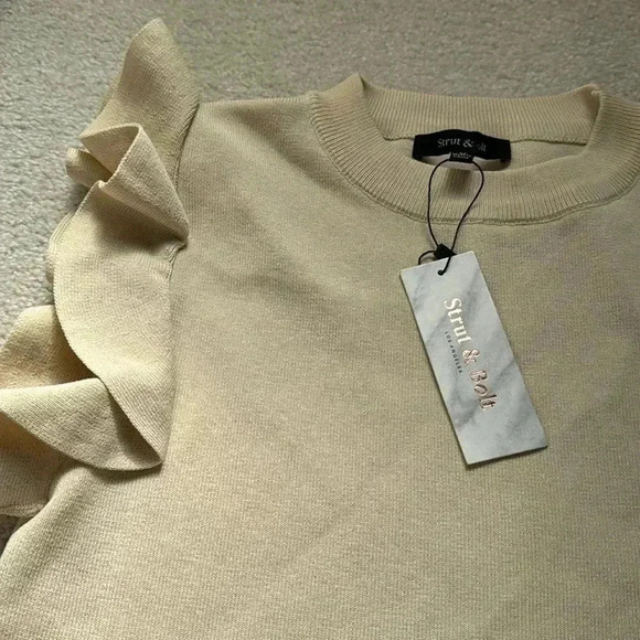 Cream sweater - Picture 2 of 4